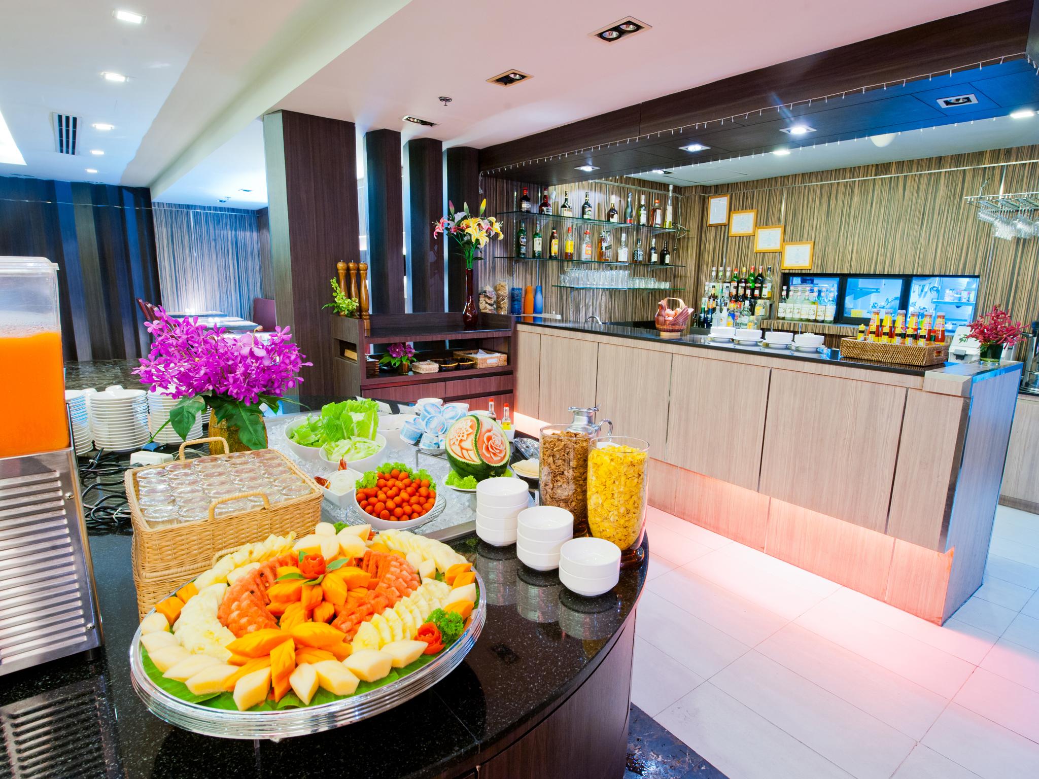 Kingston Suites Bangkok Dış mekan fotoğraf