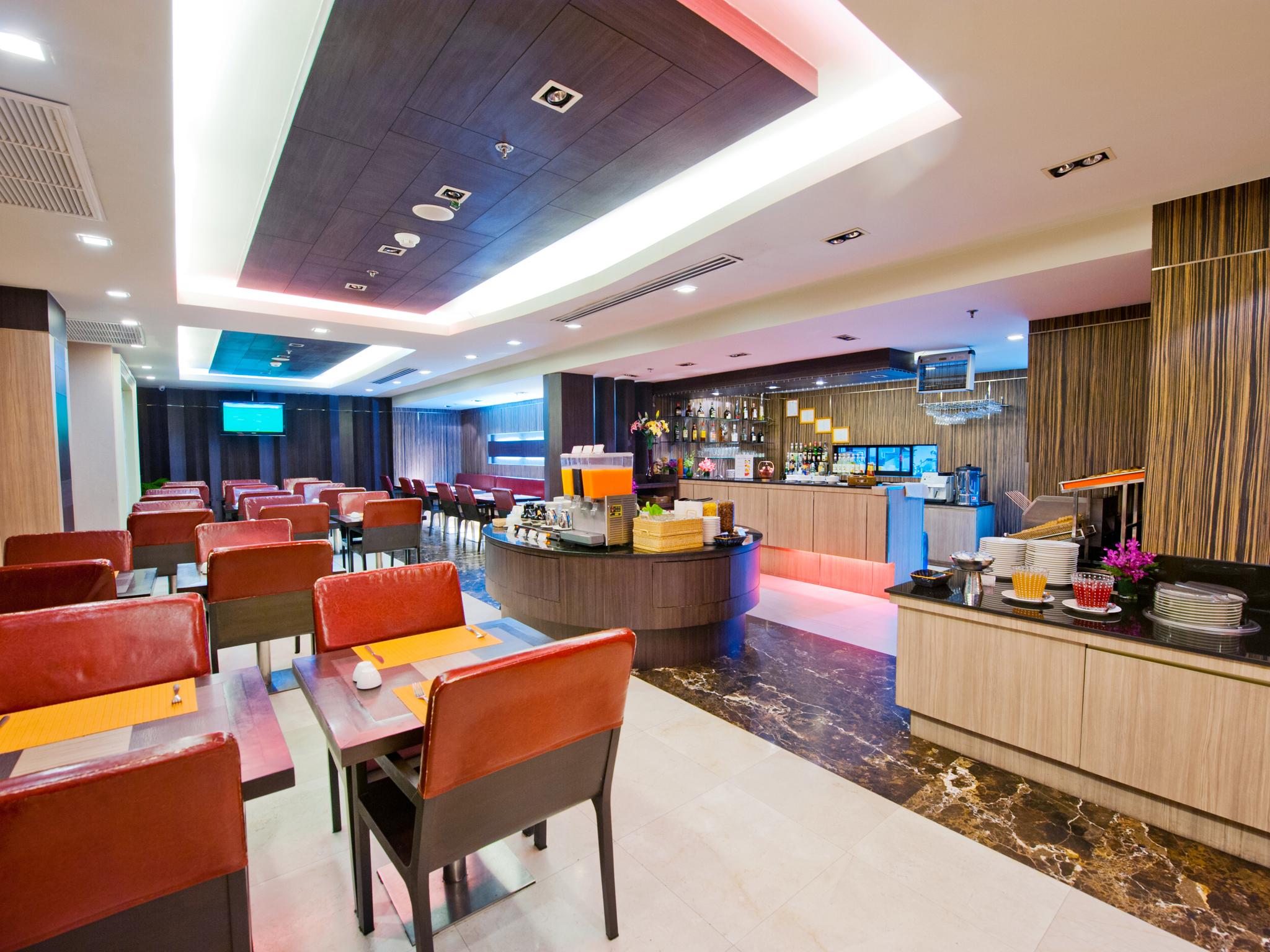 Kingston Suites Bangkok Dış mekan fotoğraf