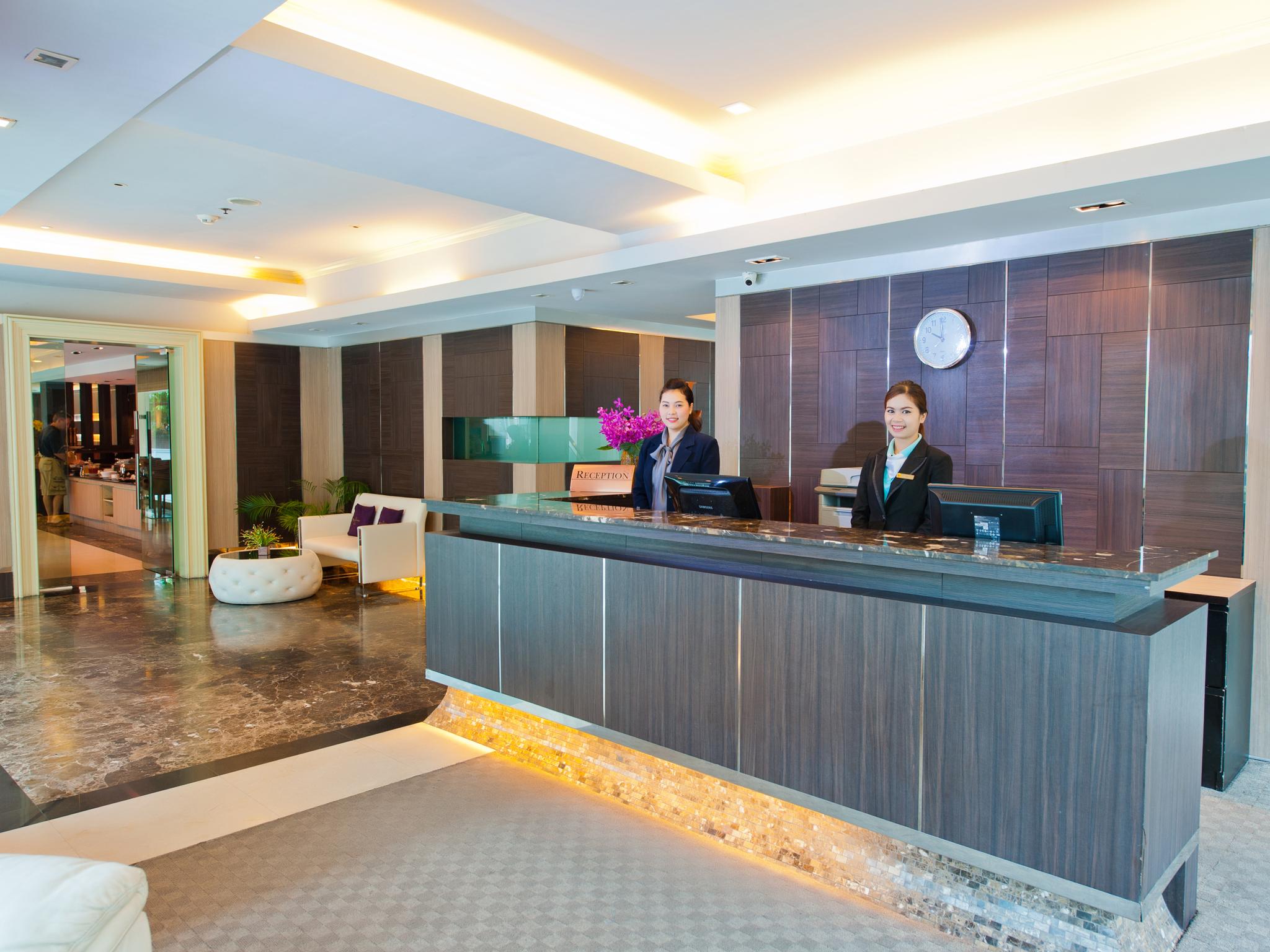 Kingston Suites Bangkok Dış mekan fotoğraf